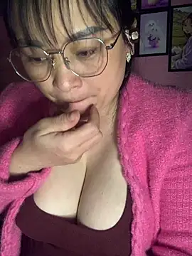 Star-sweet online show from December 22, 2025, 3:45 pm