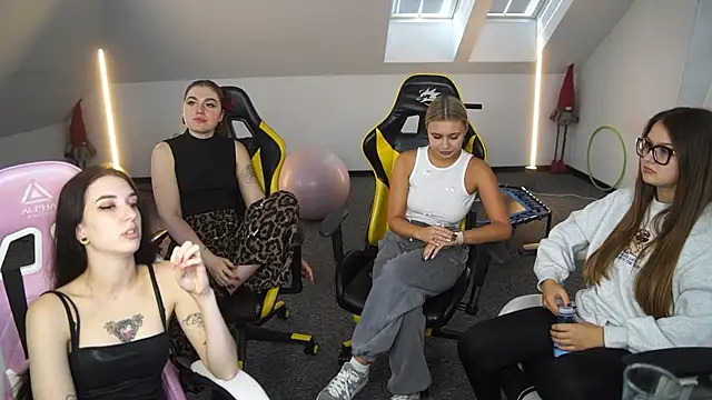  Lili 054 online show from September 24, 2025, 10:22 am