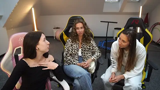  Lili 054 online show from September 19, 2025, 11:03 am