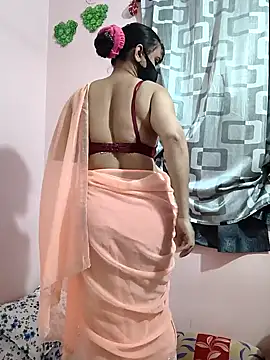 nice touch9733 online show from October 8, 2025, 3:57 pm