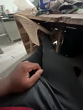 Snapshot of blackyporiki chatting on September 30, 2025, 7:03 am blackyporiki online show from September 30, 2025, 7:03 am