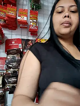 Snapshot of Alessandraa- chatting on October 19, 2025, 3:37 pm Alessandraa- online show from October 19, 2025, 3:37 pm