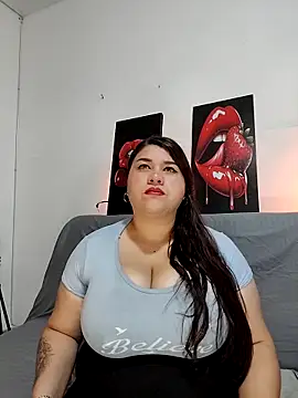 SafiroFer online show from December 5, 2025, 9:12 pm