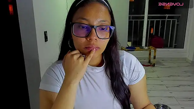 aryana777 online show from September 23, 2025, 12:50 am