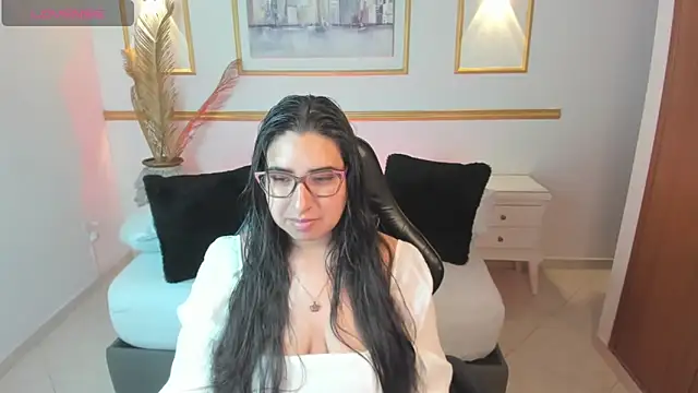 alice coopperx online show from December 17, 2025, 12:21 pm