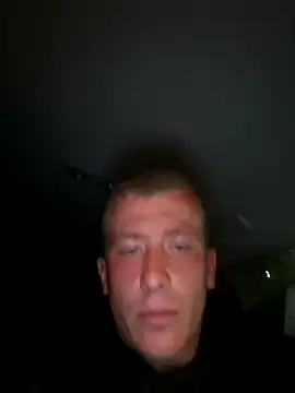 Mlody991112 online show from October 6, 2025, 8:42 pm