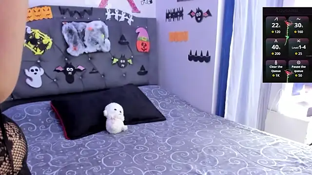 Megan Darcy online show from October 21, 2025, 11:04 pm