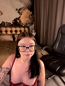 RubySkye online show from September 15, 2025, 10:10 pm