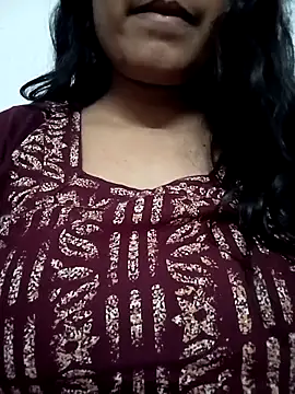 Snapshot of Hot-Jasmin chatting on December 17, 2025, 12:43 pm Hot-Jasmin online show from December 17, 2025, 12:43 pm