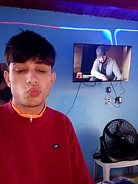 matiatr1112 online show from October 28, 2025, 5:34 pm