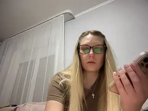 NikexPretty online show from May 11, 2026, 7:11 pm