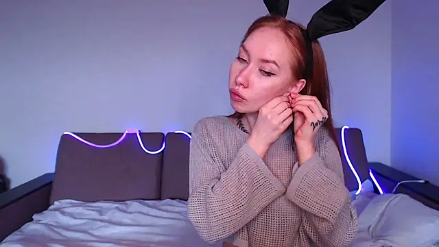 Mimi Red online show from April 30, 2026, 7:15 am