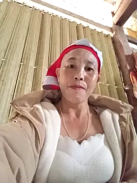 Snapshot of me-cute chatting on November 11, 2025, 1:00 am me-cute online show from November 11, 2025, 1:00 am