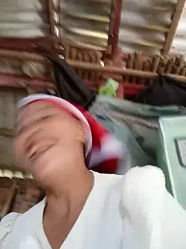 Snapshot of me-cute chatting on October 16, 2025, 9:28 am me-cute online show from October 16, 2025, 9:28 am