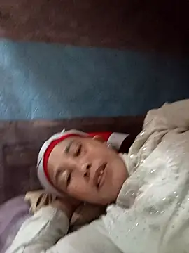 Snapshot of me-cute chatting on November 14, 2025, 5:44 am me-cute online show from November 14, 2025, 5:44 am