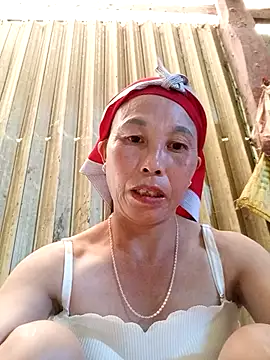 Snapshot of me-cute chatting on October 10, 2025, 2:23 am me-cute online show from October 10, 2025, 2:23 am