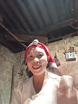 Snapshot of me-cute chatting on October 29, 2025, 11:20 am me-cute online show from October 29, 2025, 11:20 am