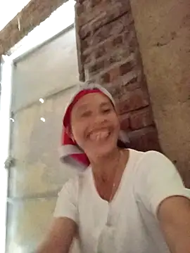 me-cute online show from October 1, 2025, 1:55 am
