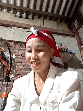 me-cute online show from October 4, 2025, 11:12 am