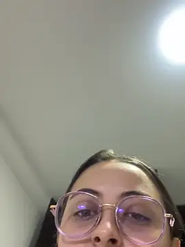 SarahCastro1  online show from May 12, 2026, 10:38 pm