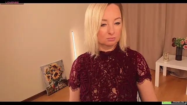 sexmom8 online show from October 13, 2025, 10:28 am