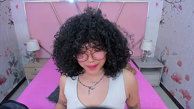 SafiroAgataaa online show from October 20, 2025, 9:59 pm