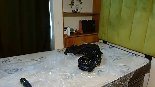 Keishaa-77 online show from October 8, 2025, 12:39 pm