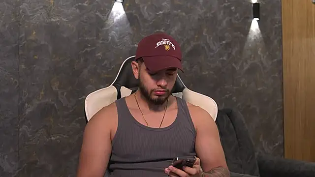 Snapshot of Nick_Vans chatting on September 23, 2025, 1:07 pm Nick Vans online show from September 23, 2025, 1:07 pm