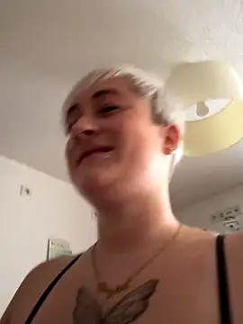 Rozendefotz online show from November 12, 2025, 7:12 am