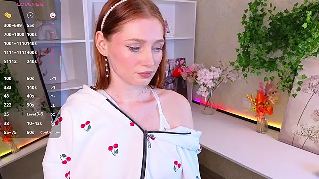 Snapshot of KathrinTith chatting on December 3, 2025, 10:58 am KathrinTith online show from December 3, 2025, 10:58 am