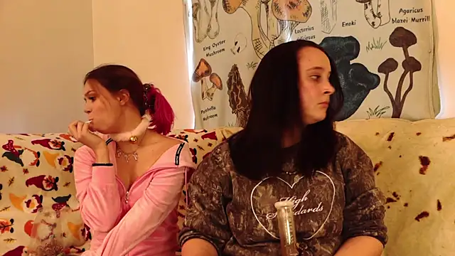 Shadow Slut online show from October 9, 2025, 10:32 pm