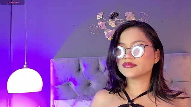 kendalFox  online show from March 9, 2026, 1:09 am