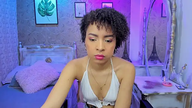 Lucia jane online show from October 28, 2025, 7:35 pm