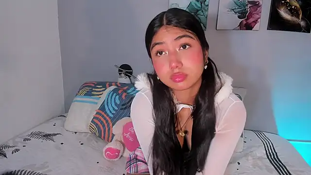 Snapshot of KimTayloor1 chatting on November 7, 2025, 7:51 pm KimTayloor1 online show from November 7, 2025, 7:51 pm