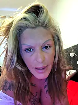 Snapshot of canariamorbosa chatting on November 19, 2025, 4:51 pm canariamorbosa online show from November 19, 2025, 4:51 pm