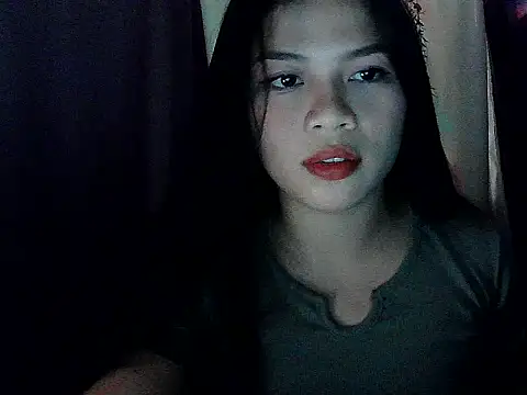 Snapshot of Zachariah_05 chatting on February 3, 2026, 6:33 am Zachariah 05 online show from February 3, 2026, 6:33 am