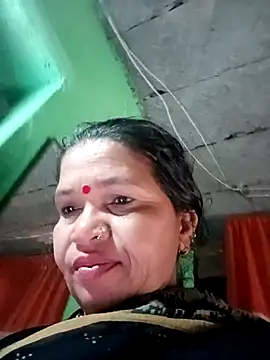 Snapshot of Manavi_x chatting on February 19, 2026, 2:41 am Manavi x online show from February 19, 2026, 2:41 am