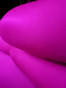 Night nice12 online show from September 26, 2025, 5:53 pm