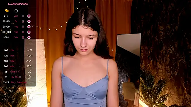 Snapshot of amy_cute_cat chatting on October 18, 2025, 9:11 am amy cute cat online show from October 18, 2025, 9:11 am