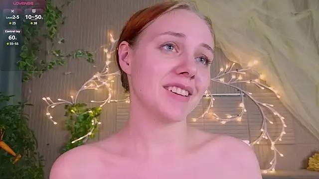Snapshot of PollyVinice chatting on June 30, 2026, 6:41 pm PollyVinice online show from June 30, 2026, 6:41 pm