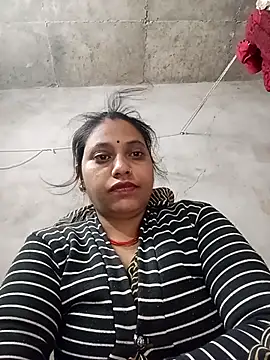 Sandhya x online show from November 17, 2025, 8:29 am