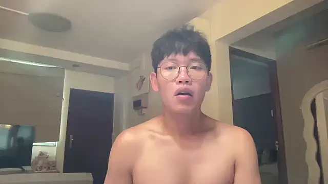 Passionatetwink2 online show from July 12, 2026, 4:24 am