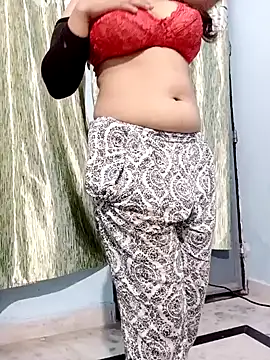 SpicyLaila007 online show from September 11, 2025, 6:19 pm