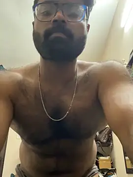 DJLOVE280825 online show from October 10, 2025, 10:43 pm