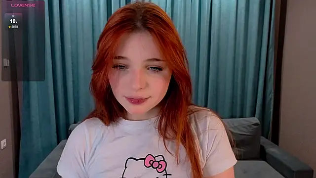 AnnieKim  online show from December 21, 2025, 2:08 pm