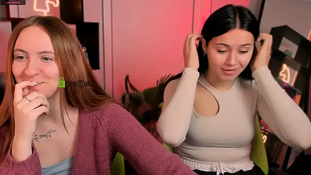 Snapshot of mila_glow1 chatting on October 4, 2025, 8:16 am mila glow1 online show from October 4, 2025, 8:16 am