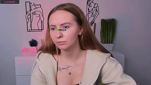 Snapshot of mila_glow1 chatting on October 9, 2025, 8:48 am mila glow1 online show from October 9, 2025, 8:48 am