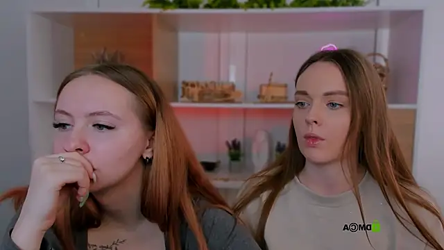 Snapshot of mila_glow1 chatting on October 13, 2025, 8:38 am mila glow1 online show from October 13, 2025, 8:38 am