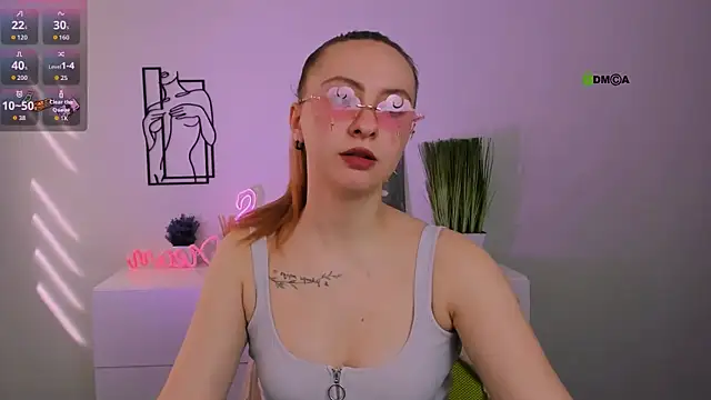 Snapshot of mila_glow1 chatting on September 17, 2025, 9:11 am mila glow1 online show from September 17, 2025, 9:11 am