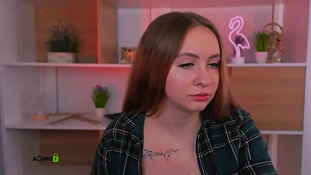 Snapshot of mila_glow1 chatting on October 12, 2025, 8:48 am mila glow1 online show from October 12, 2025, 8:48 am